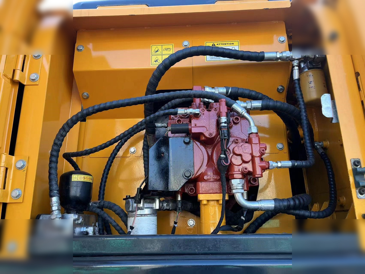 HYUNDAI ROBEX 210W-9 - Mobiele graafmachine: afbeelding 5 HYUNDAI ROBEX 210W-9 - Mobiele graafmachine: afbeelding 5