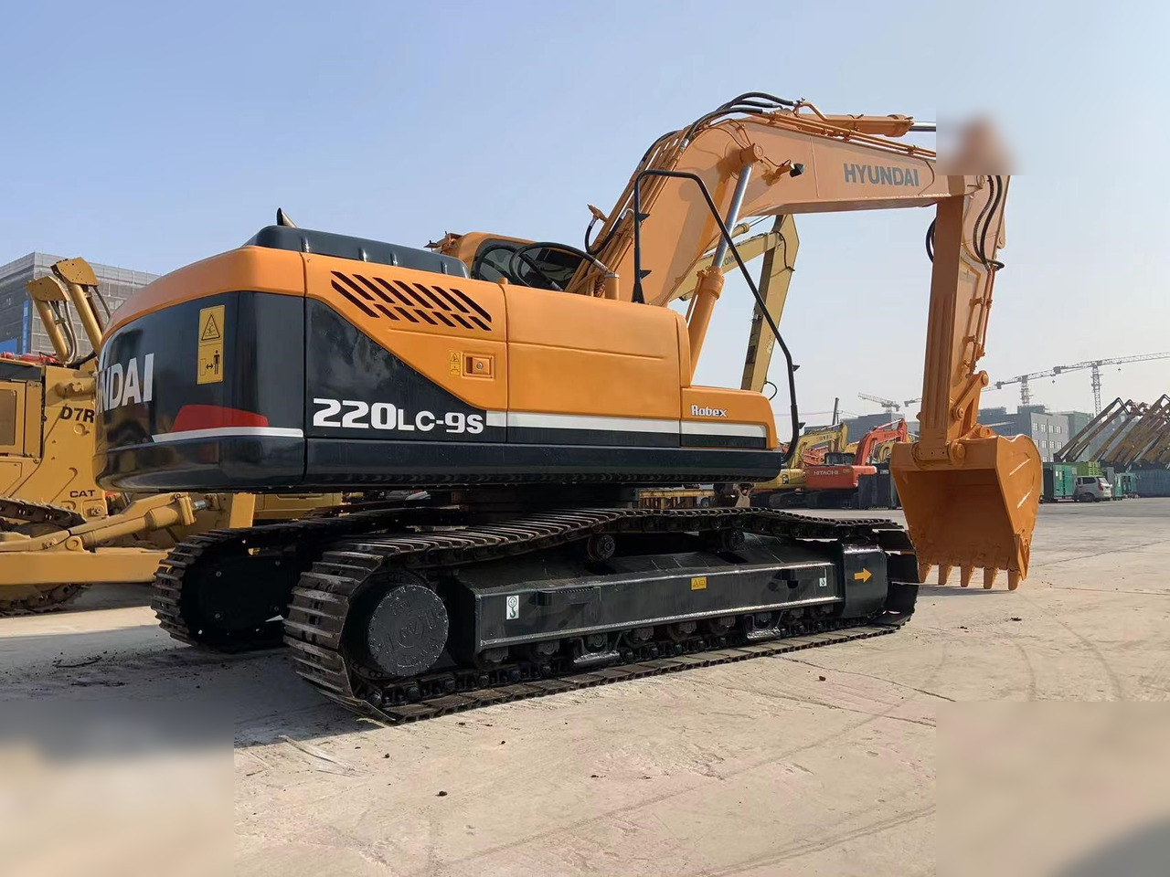 HYUNDAI ROBEX 220 LC-9S - Rupsgraafmachine: afbeelding 4 HYUNDAI ROBEX 220 LC-9S - Rupsgraafmachine: afbeelding 4