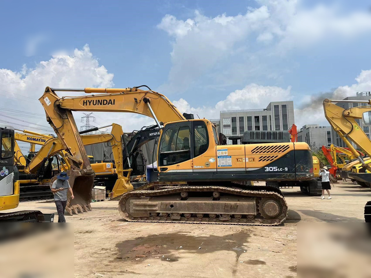 HYUNDAI ROBEX 305 LC-9S - Rupsgraafmachine: afbeelding 1 HYUNDAI ROBEX 305 LC-9S - Rupsgraafmachine: afbeelding 1