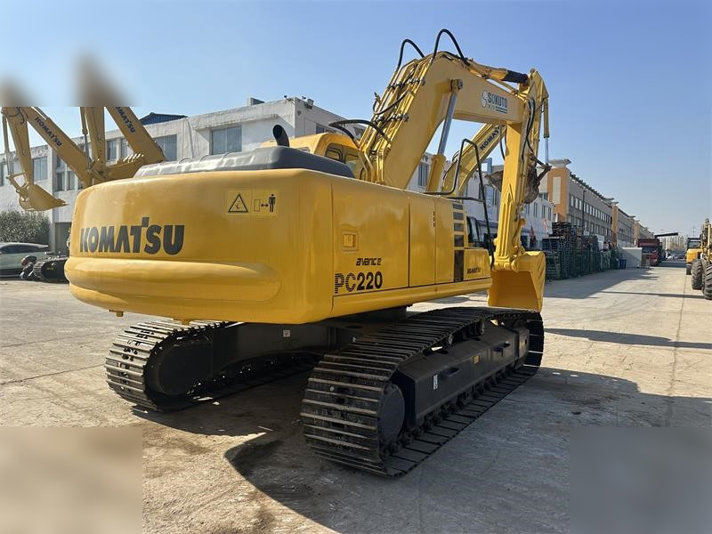 KOMATSU PC220-6 - Rupsgraafmachine: afbeelding 5 KOMATSU PC220-6 - Rupsgraafmachine: afbeelding 5