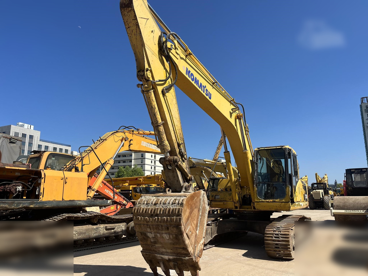 KOMATSU PC220-7 - Rupsgraafmachine: afbeelding 3 KOMATSU PC220-7 - Rupsgraafmachine: afbeelding 3