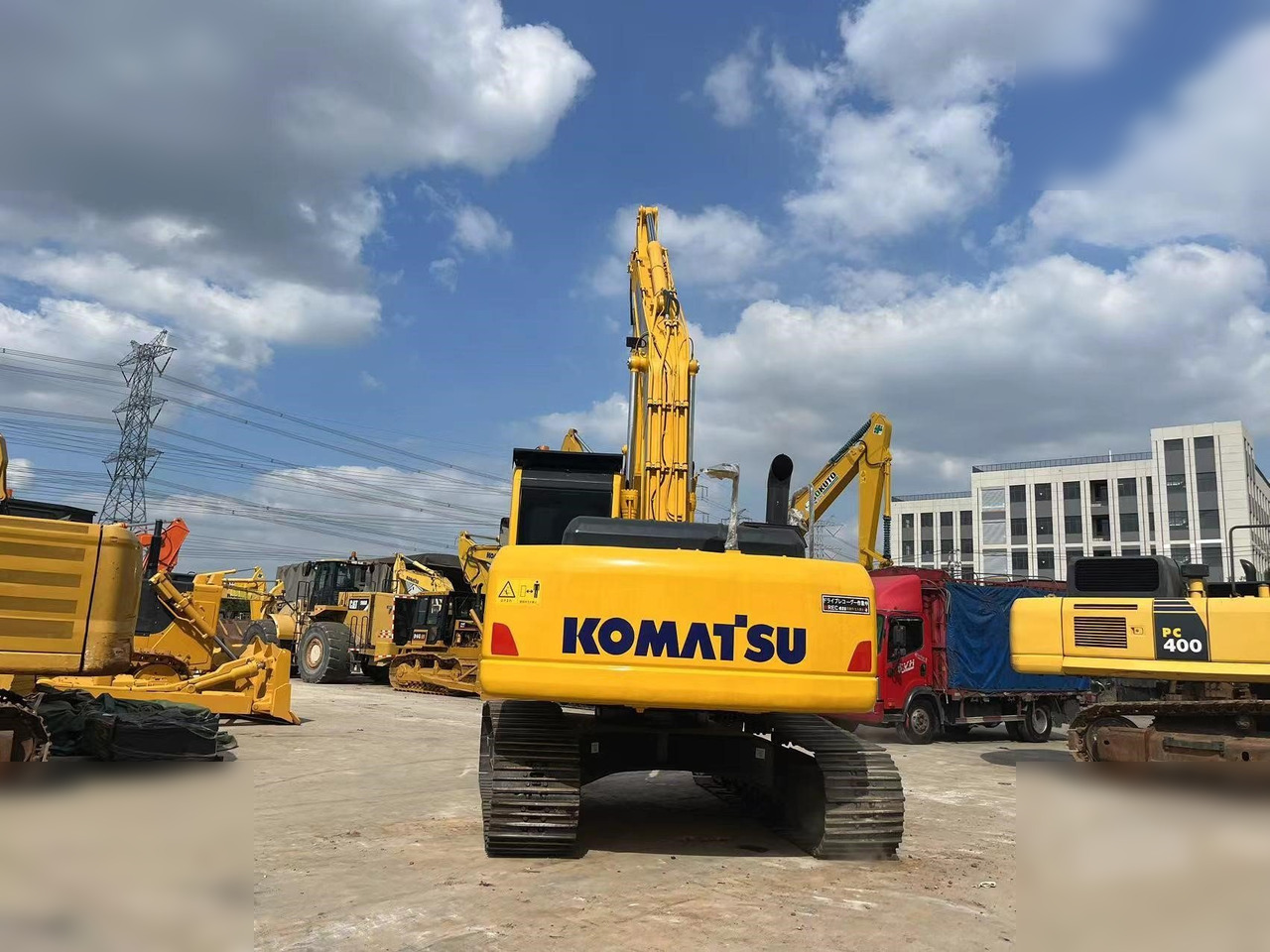 KOMATSU PC220-8 - Rupsgraafmachine: afbeelding 4 KOMATSU PC220-8 - Rupsgraafmachine: afbeelding 4