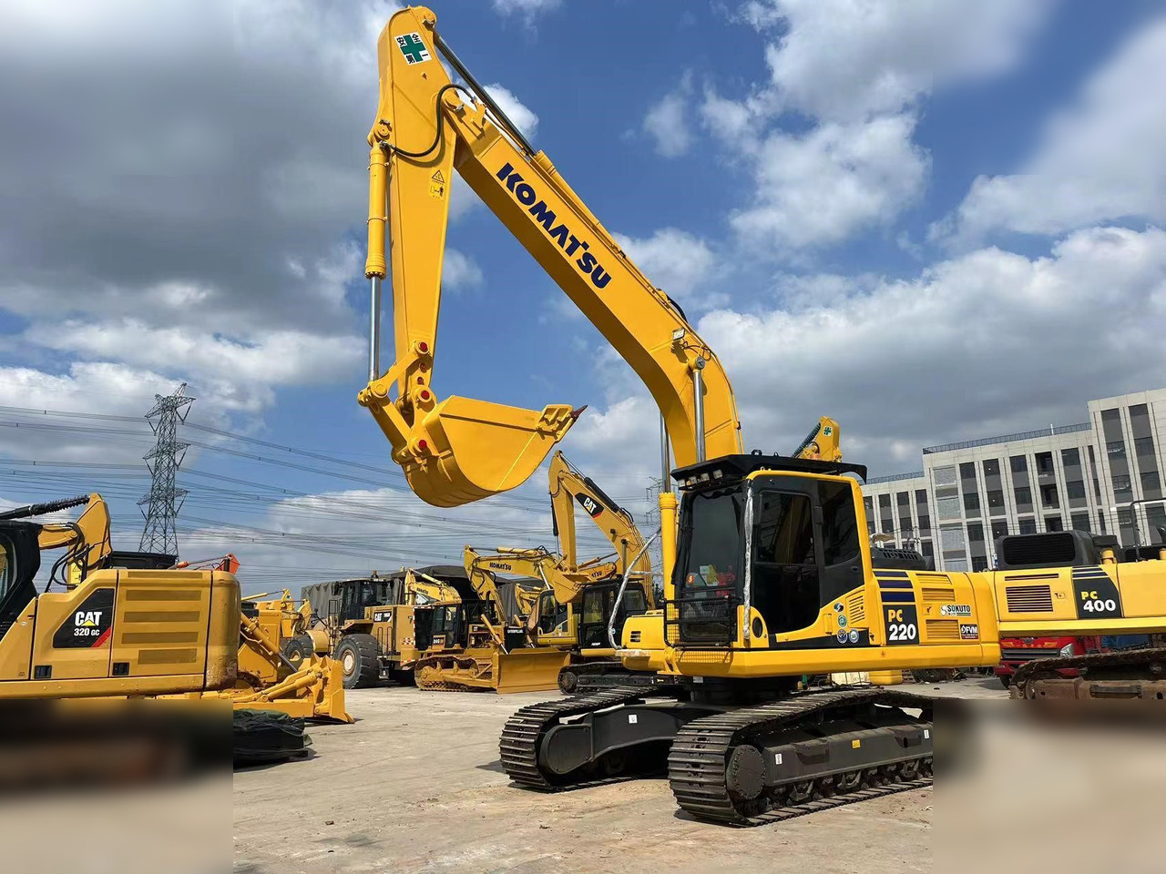 KOMATSU PC220-8 - Rupsgraafmachine: afbeelding 3 KOMATSU PC220-8 - Rupsgraafmachine: afbeelding 3