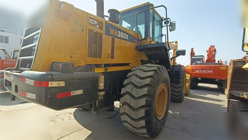 KOMATSU WA380Z-6 - Wiellader: afbeelding 3 KOMATSU WA380Z-6 - Wiellader: afbeelding 3