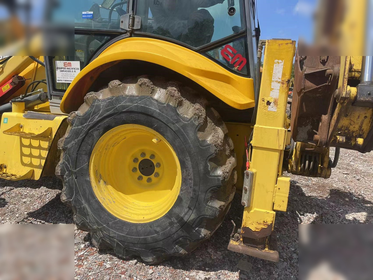 NEW HOLLAND LB95B-4PT - Graaflaadmachine: afbeelding 5 NEW HOLLAND LB95B-4PT - Graaflaadmachine: afbeelding 5