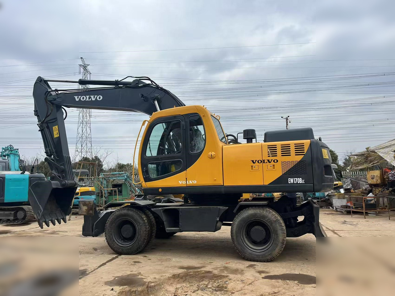 VOLVO EW170 - Mobiele graafmachine: afbeelding 1 VOLVO EW170 - Mobiele graafmachine: afbeelding 1