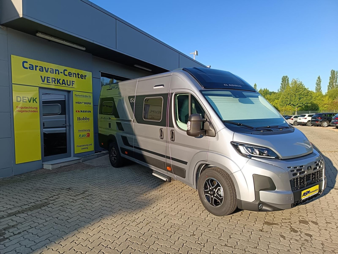 Adria Twin "60Y" 640 SLB*180 PS*4,25t MAXI*COMBI D 6E* - Buscamper: afbeelding 3 Adria Twin "60Y" 640 SLB*180 PS*4,25t MAXI*COMBI D 6E* - Buscamper: afbeelding 3