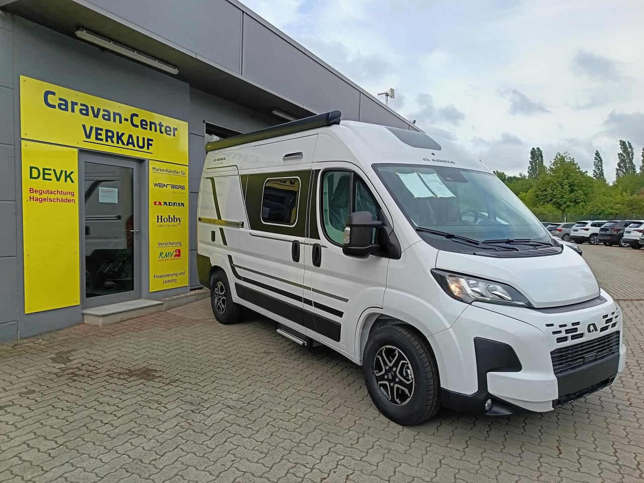 Adria Twin ALL-IN 540 SP*AUTOMATIK*SAFETY*STYLE*SOFORT - Buscamper: afbeelding 2 Adria Twin ALL-IN 540 SP*AUTOMATIK*SAFETY*STYLE*SOFORT - Buscamper: afbeelding 2