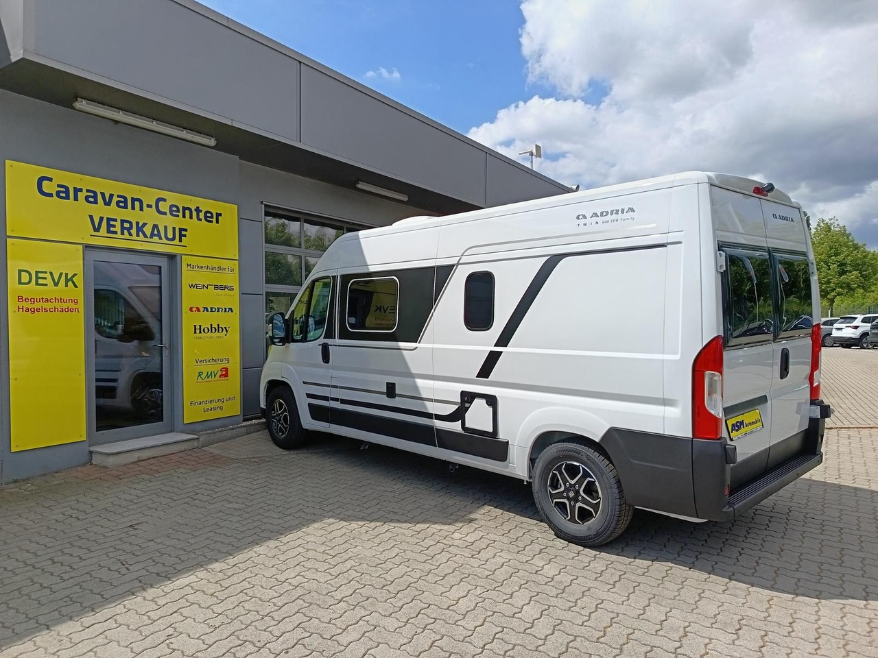 Adria Twin Twin 600 SPB Family*SAFETY*STYLE*DAB*SOFORT - Buscamper: afbeelding 4 Adria Twin Twin 600 SPB Family*SAFETY*STYLE*DAB*SOFORT - Buscamper: afbeelding 4