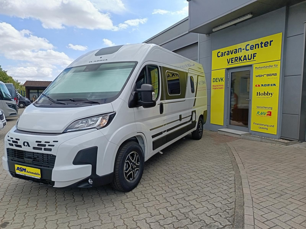 Adria Twin Twin 600 SPB Family*SAFETY*STYLE*DAB*SOFORT - Buscamper: afbeelding 2 Adria Twin Twin 600 SPB Family*SAFETY*STYLE*DAB*SOFORT - Buscamper: afbeelding 2