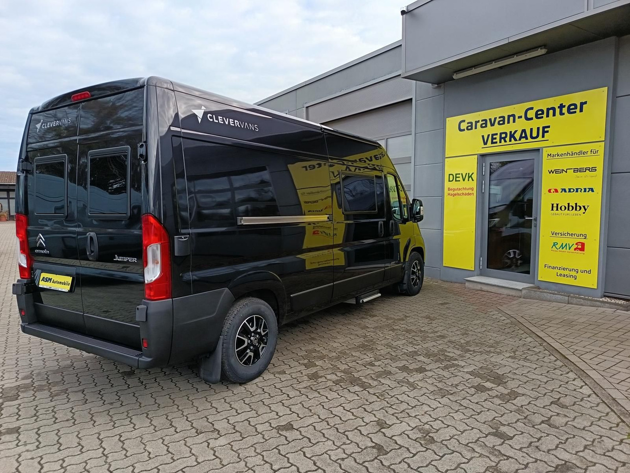 Clever Spirit 600*140 PS*LÄNGSBETTEN*SOFORT VERFÜGBAR* - Buscamper: afbeelding 5 Clever Spirit 600*140 PS*LÄNGSBETTEN*SOFORT VERFÜGBAR* - Buscamper: afbeelding 5