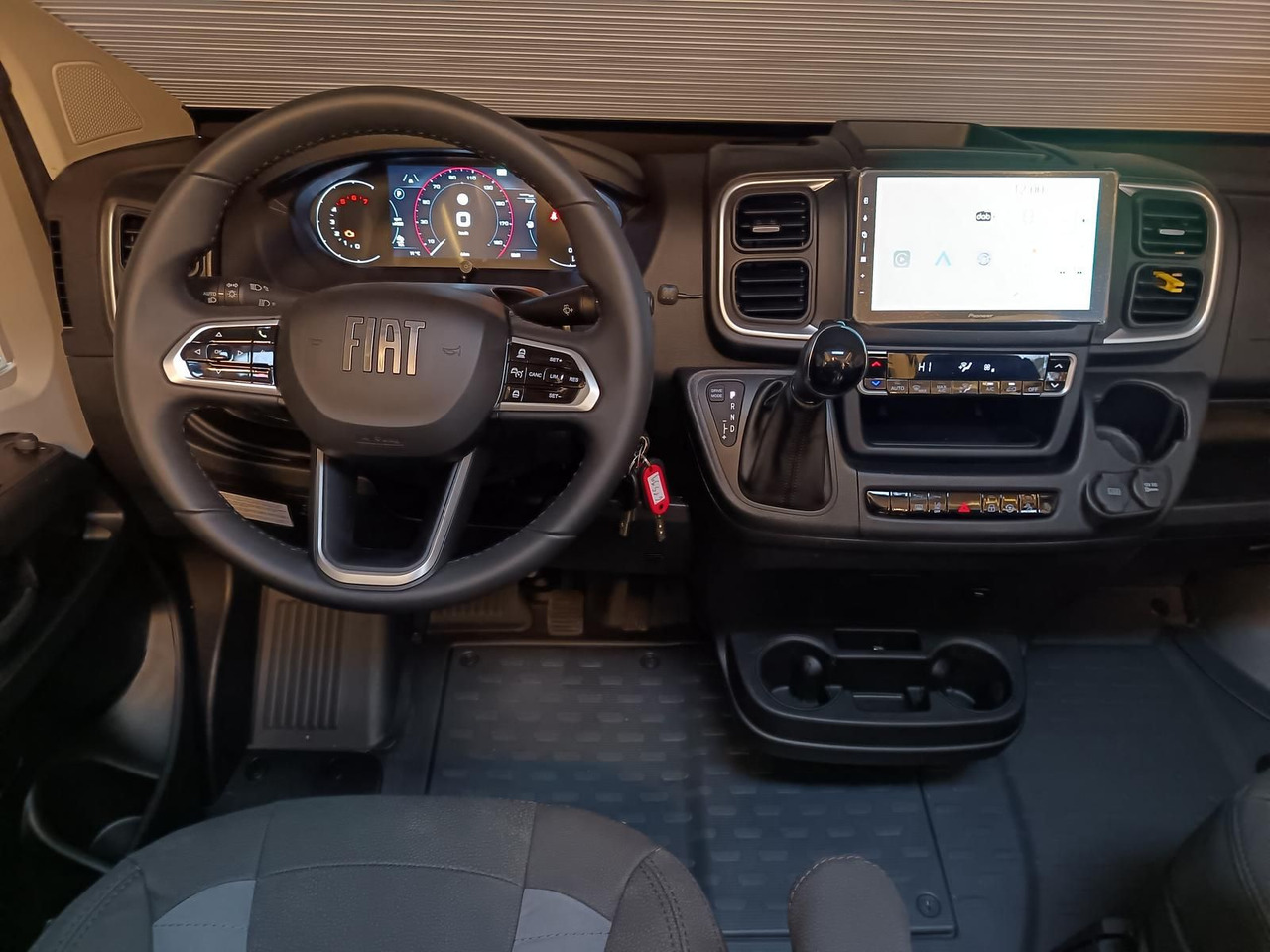 Half integraal camper Hobby PRESTIGE T 710 GE 132kW 4,4 t*AUTOMATIK*LITHIUM*: afbeelding 22 Half integraal camper Hobby PRESTIGE T 710 GE 132kW 4,4 t*AUTOMATIK*LITHIUM*: afbeelding 22