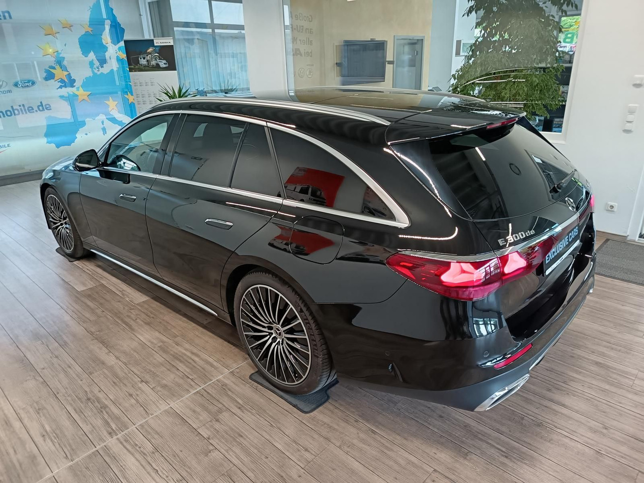 Mercedes-Benz E 300 T de 4M*AMG LINE ADVANCED PLUS*AHK*360°* - Personenwagen: afbeelding 5 Mercedes-Benz E 300 T de 4M*AMG LINE ADVANCED PLUS*AHK*360°* - Personenwagen: afbeelding 5