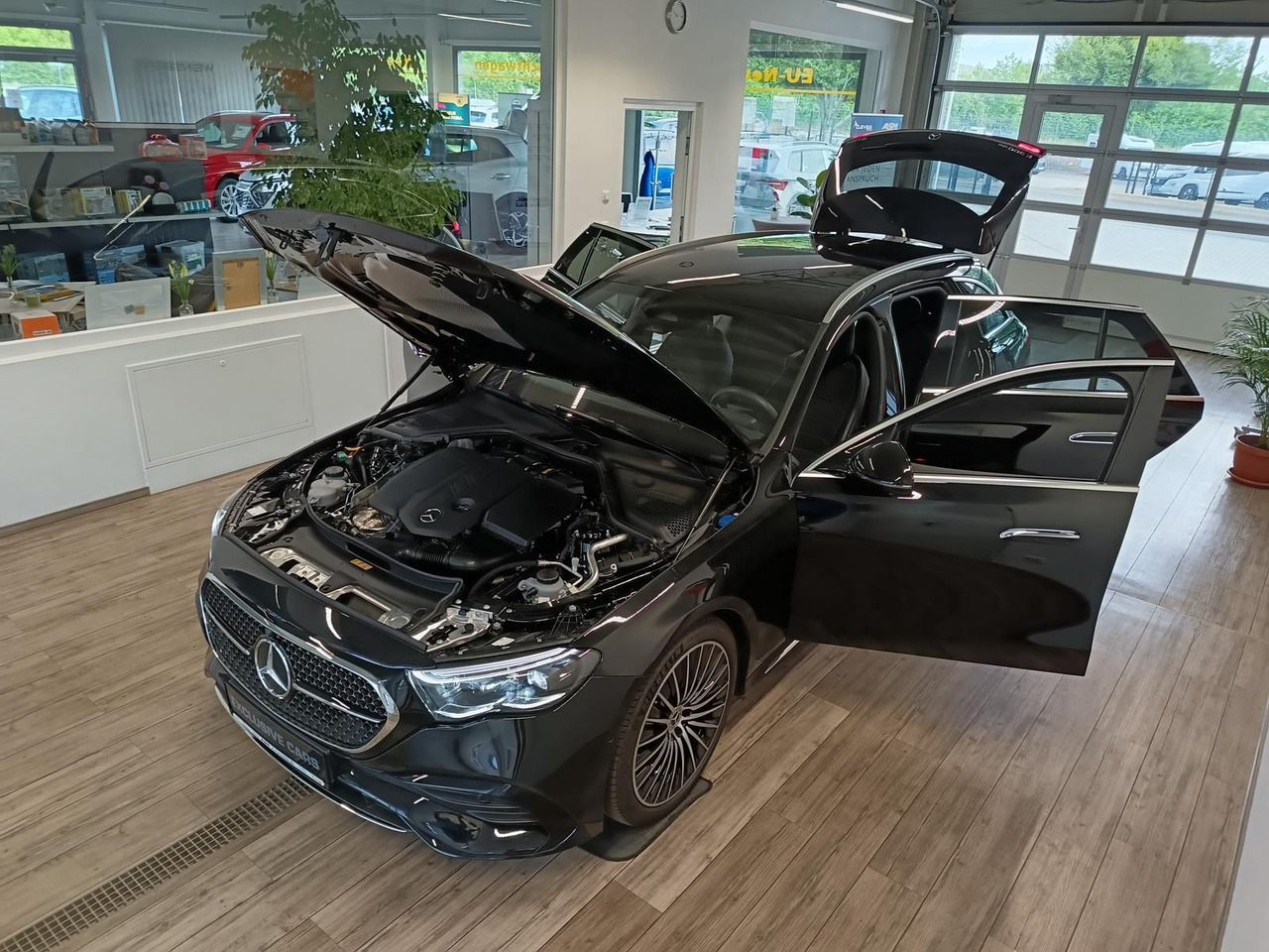 Mercedes-Benz E 300 T de 4M*AMG LINE ADVANCED PLUS*AHK*360°* - Personenwagen: afbeelding 2 Mercedes-Benz E 300 T de 4M*AMG LINE ADVANCED PLUS*AHK*360°* - Personenwagen: afbeelding 2
