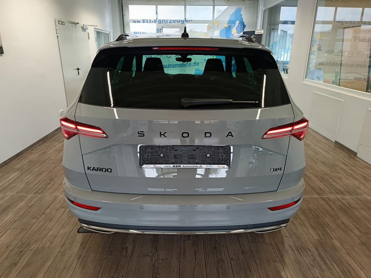 Skoda Karoq Sportline 2,0 TDI DSG 4x4*AHK*PSD*STD.HZG* - SUV: afbeelding 5 Skoda Karoq Sportline 2,0 TDI DSG 4x4*AHK*PSD*STD.HZG* - SUV: afbeelding 5