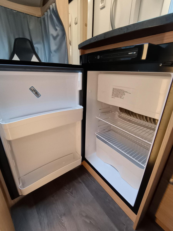 Half integraal camper Sunlight T 58*MARKISE*SOLAR*SAT*TV*ROLLER TRÄGER: afbeelding 15 Half integraal camper Sunlight T 58*MARKISE*SOLAR*SAT*TV*ROLLER TRÄGER: afbeelding 15