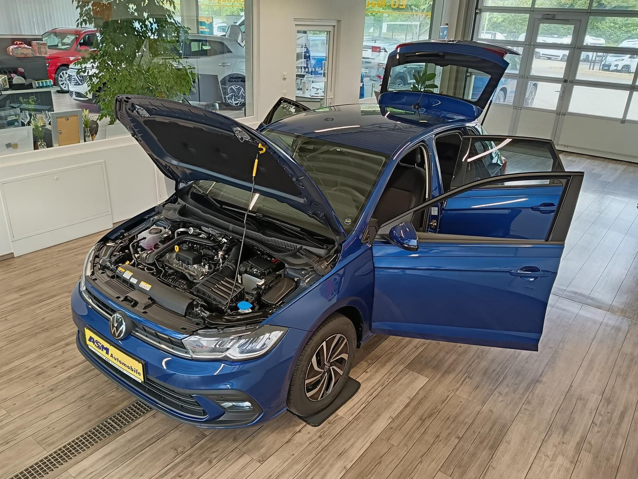 Volkswagen Polo Life 1.0 TSI 70kW DSG*LED*ACC*R-KAM*DAB*PDC - Personenwagen: afbeelding 2 Volkswagen Polo Life 1.0 TSI 70kW DSG*LED*ACC*R-KAM*DAB*PDC - Personenwagen: afbeelding 2