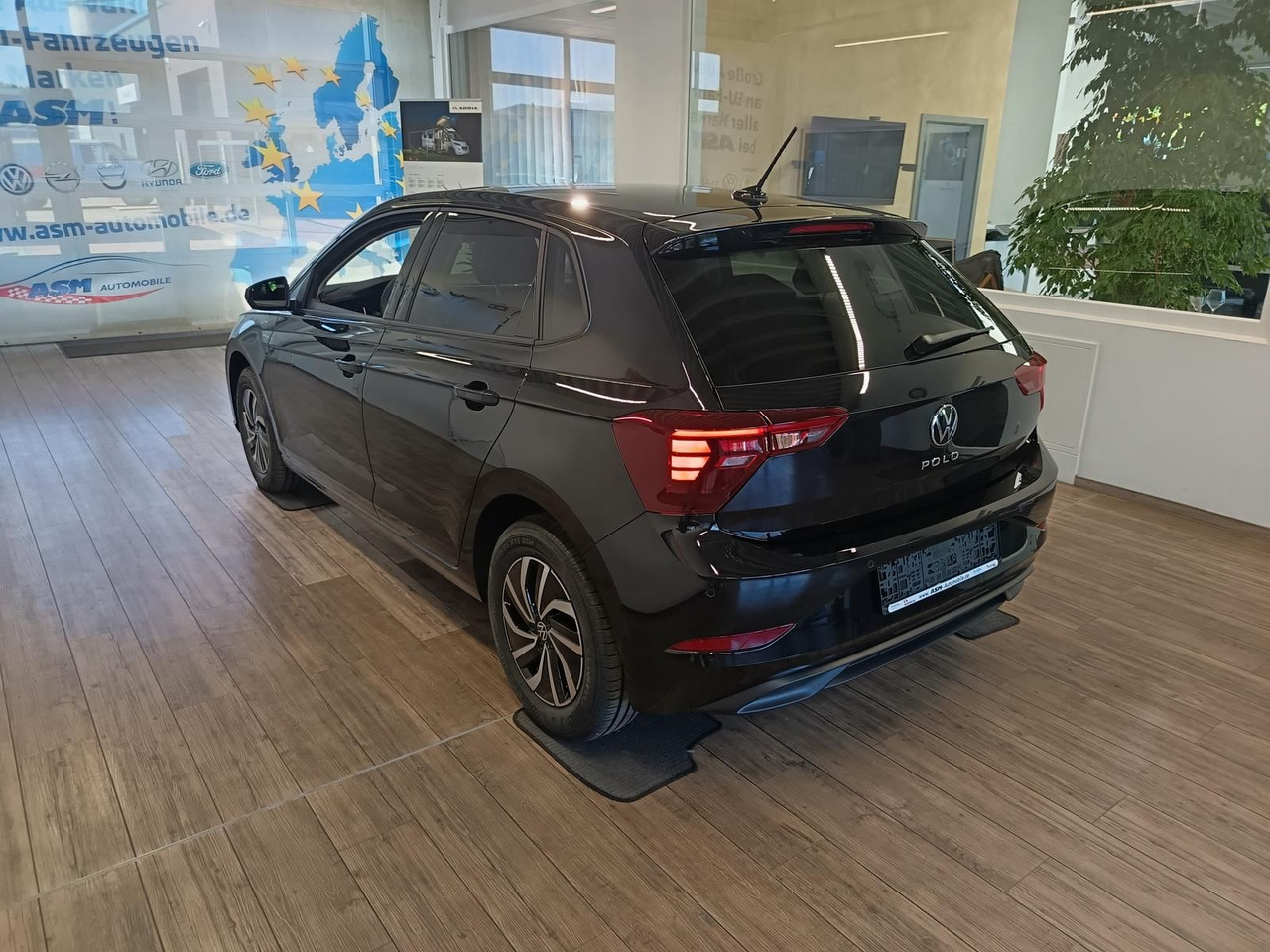 Volkswagen Polo Life 1.0 TSI 70kW DSG*LED*ACC*R-KAM*DAB*PDC - Personenwagen: afbeelding 4 Volkswagen Polo Life 1.0 TSI 70kW DSG*LED*ACC*R-KAM*DAB*PDC - Personenwagen: afbeelding 4