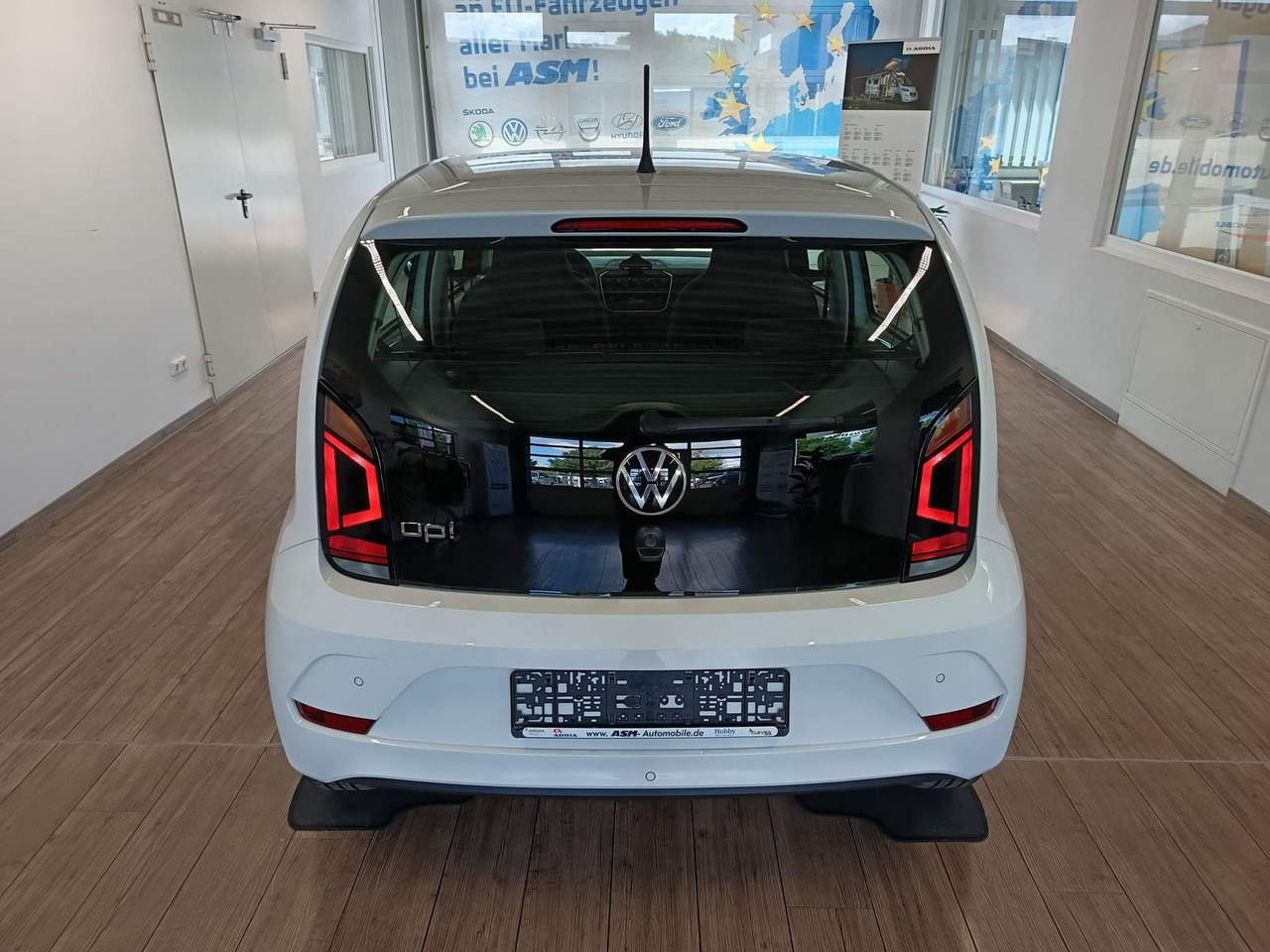 Volkswagen up! move up! 1.0*R-KAM*PDC*SHZ*MAPS+MORE*DAB*NSW - Personenwagen: afbeelding 5 Volkswagen up! move up! 1.0*R-KAM*PDC*SHZ*MAPS+MORE*DAB*NSW - Personenwagen: afbeelding 5