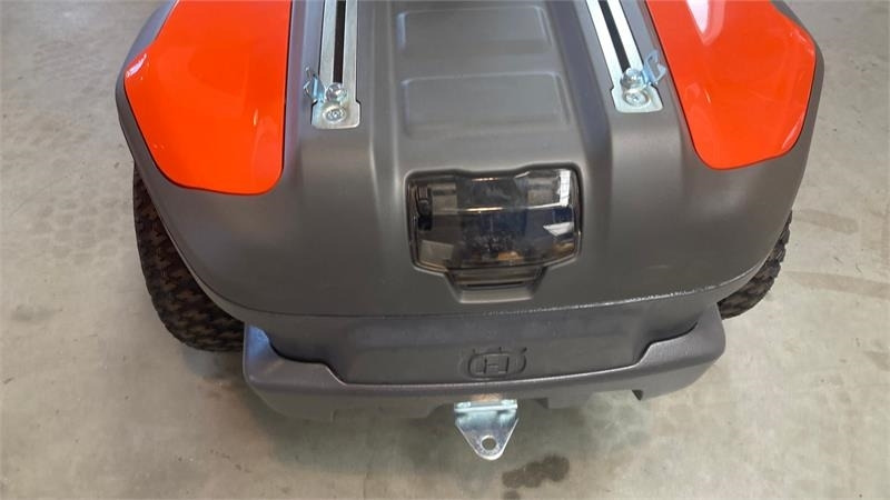 Husqvarna R200IX AWD Elektrisk - Gazonmaaier: afbeelding 5 Husqvarna R200IX AWD Elektrisk - Gazonmaaier: afbeelding 5