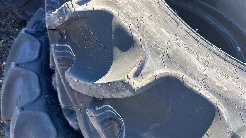 Mitas 420/85R38 & 340/85R28 - Band voor Gemeentelijke machine/ Speciaal: afbeelding 2 Mitas 420/85R38 & 340/85R28 - Band voor Gemeentelijke machine/ Speciaal: afbeelding 2