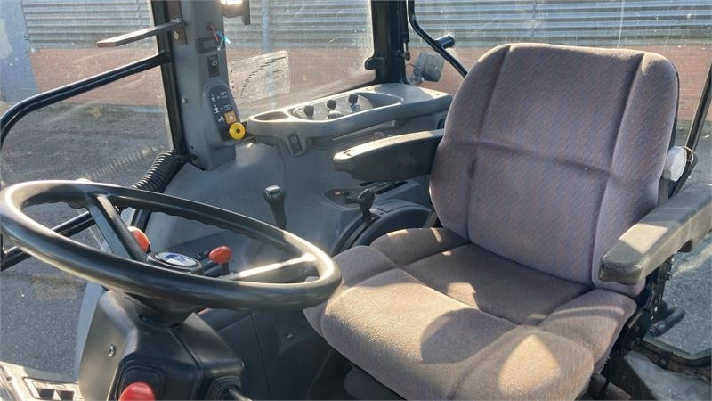 New Holland TS115 - Tractor: afbeelding 5 New Holland TS115 - Tractor: afbeelding 5