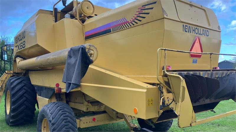 New Holland TX68 FSH - Maaidorser: afbeelding 2 New Holland TX68 FSH - Maaidorser: afbeelding 2
