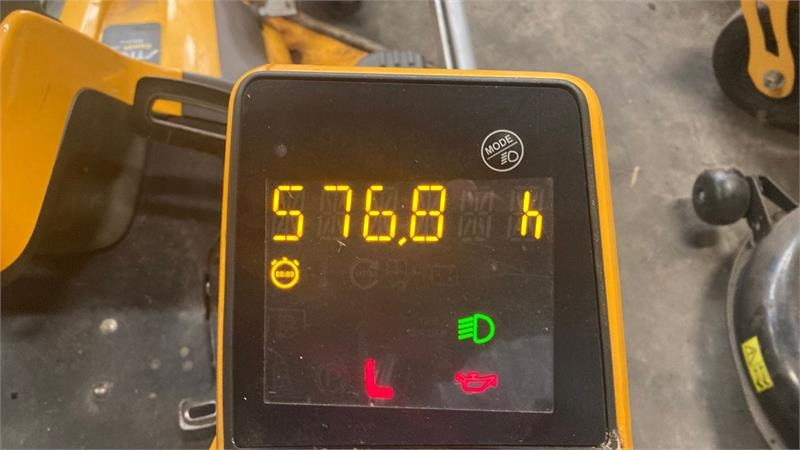 Stiga Park Pro 540IX 4WD 125 Combi Pro el.  - Gazonmaaier: afbeelding 4 Stiga Park Pro 540IX 4WD 125 Combi Pro el.  - Gazonmaaier: afbeelding 4