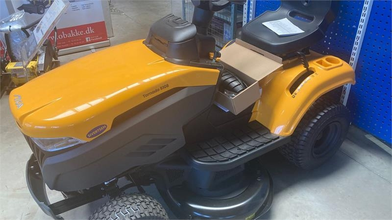 Stiga Tornado 5108 - Gemeentelijke tractor: afbeelding 1 Stiga Tornado 5108 - Gemeentelijke tractor: afbeelding 1