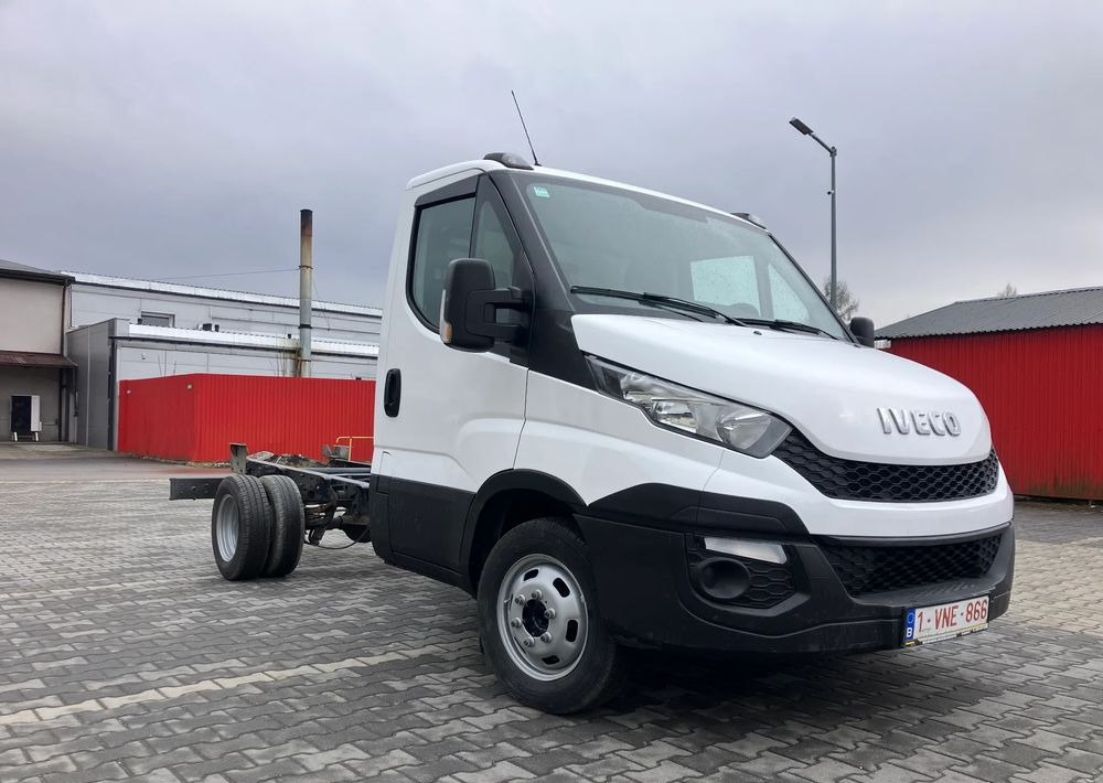 Iveco DAILY 35C14 ramo do zabudowy kiper wywrotka - Chassis vrachtwagen: afbeelding 2 Iveco DAILY 35C14 ramo do zabudowy kiper wywrotka - Chassis vrachtwagen: afbeelding 2