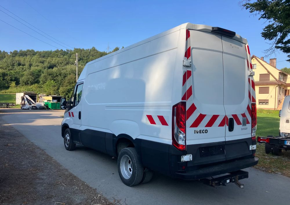 Iveco Daily 35c16 blaszak KLIMA SPROWADZONY serwisówka - Gesloten bestelwagen: afbeelding 4 Iveco Daily 35c16 blaszak KLIMA SPROWADZONY serwisówka - Gesloten bestelwagen: afbeelding 4