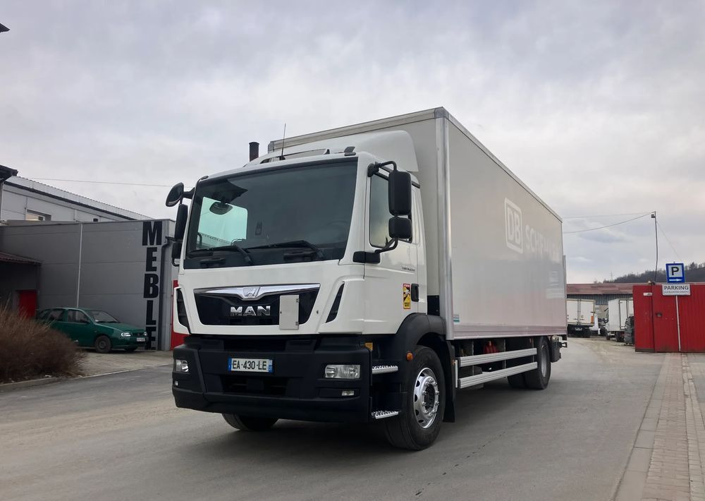 MAN MAN 18.290 kurierka kontener - Bakwagen: afbeelding 1 MAN MAN 18.290 kurierka kontener - Bakwagen: afbeelding 1