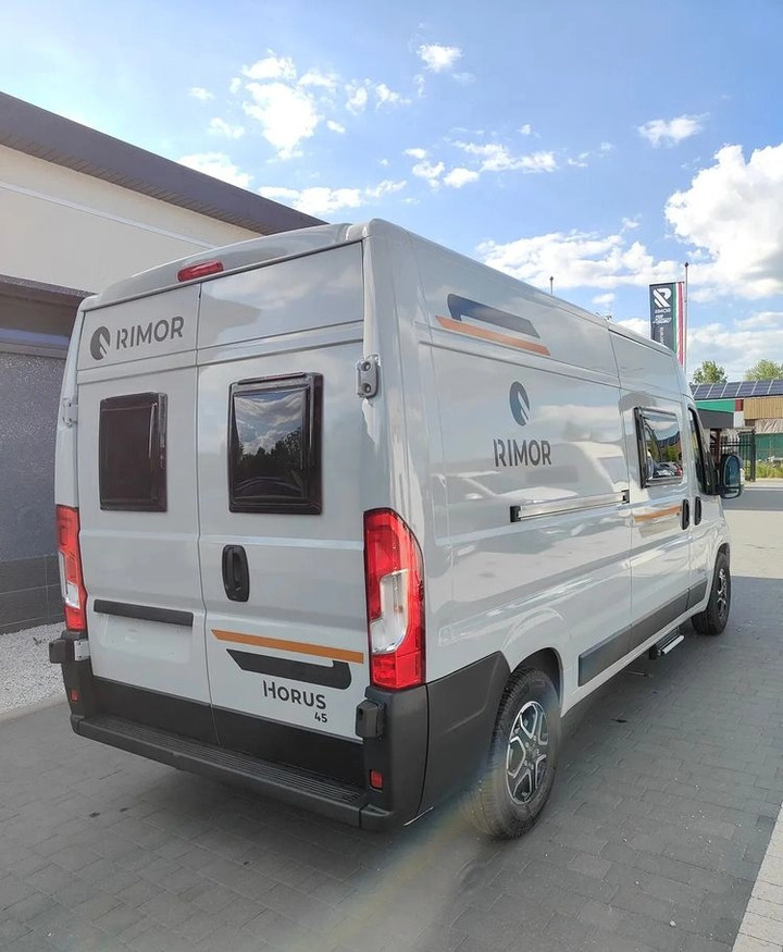 Fiat Ducato Rimor Horus 45 NEW AUTOMAT Grau Truma Diesel Lampen FULL LED 4-Sitzer - Camper: afbeelding 5 Fiat Ducato Rimor Horus 45 NEW AUTOMAT Grau Truma Diesel Lampen FULL LED 4-Sitzer - Camper: afbeelding 5