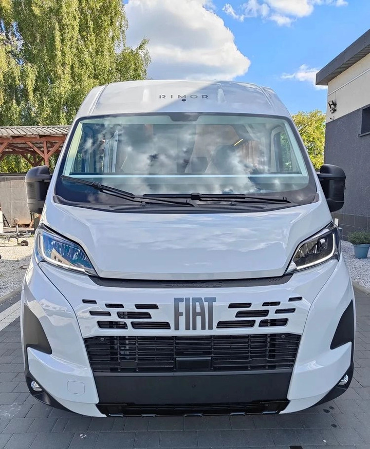 Fiat Ducato Rimor Horus 45 NEW AUTOMAT Grau Truma Diesel Lampen FULL LED 4-Sitzer - Buscamper: afbeelding 3 Fiat Ducato Rimor Horus 45 NEW AUTOMAT Grau Truma Diesel Lampen FULL LED 4-Sitzer - Buscamper: afbeelding 3