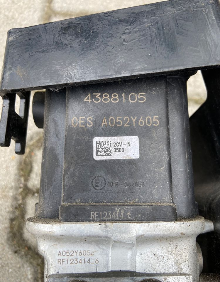 Pompa Adblue DAF XF 106 euro 6 lift moduł ad blue - Uitlaatsysteem voor Vrachtwagen: afbeelding 2 Pompa Adblue DAF XF 106 euro 6 lift moduł ad blue - Uitlaatsysteem voor Vrachtwagen: afbeelding 2