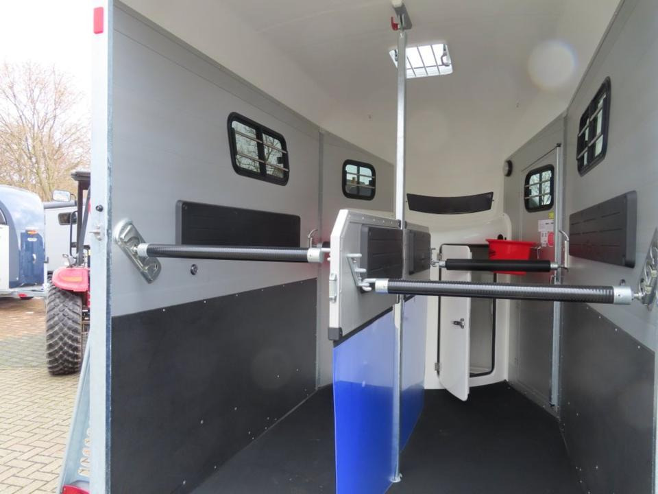 Paardentrailer Böckmann Pferdeanhänger Portax SKA 2025 WCF Fenster links/ rechts: afbeelding 10