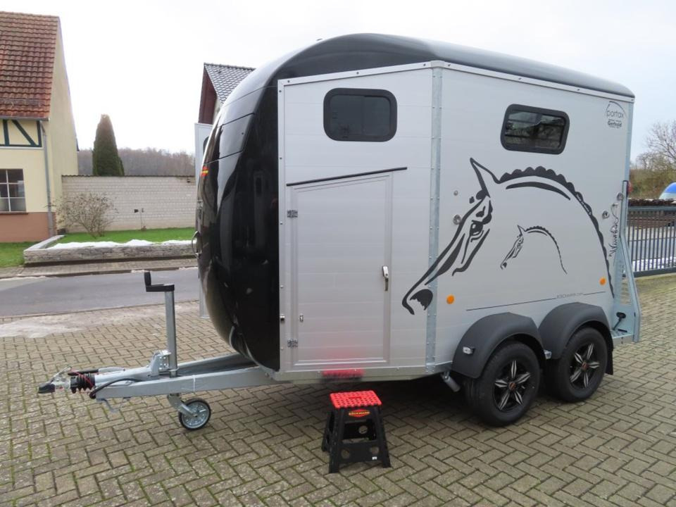 Paardentrailer Böckmann Pferdeanhänger Portax SKA 2025 WCF Fenster links/ rechts: afbeelding 7