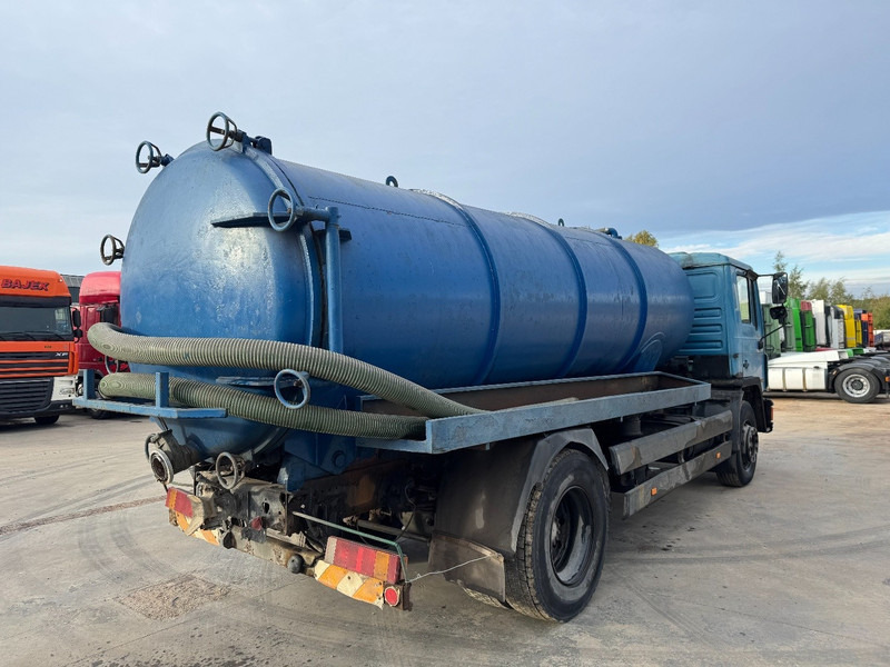 MAN 18.232 (12.000L / STEEL SUSPENSION / 6 CYLINDER WITH MANUAL PUMP) - Vacuümwagen: afbeelding 5 MAN 18.232 (12.000L / STEEL SUSPENSION / 6 CYLINDER WITH MANUAL PUMP) - Vacuümwagen: afbeelding 5