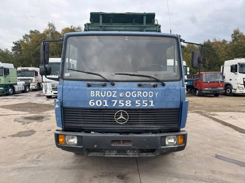 Mercedes-Benz SK 814 (6 CYLINDER / STEEL SUSPENSION / MANUAL PUMP / 3-SIDE TIPPER) - Kipper vrachtwagen: afbeelding 2 Mercedes-Benz SK 814 (6 CYLINDER / STEEL SUSPENSION / MANUAL PUMP / 3-SIDE TIPPER) - Kipper vrachtwagen: afbeelding 2