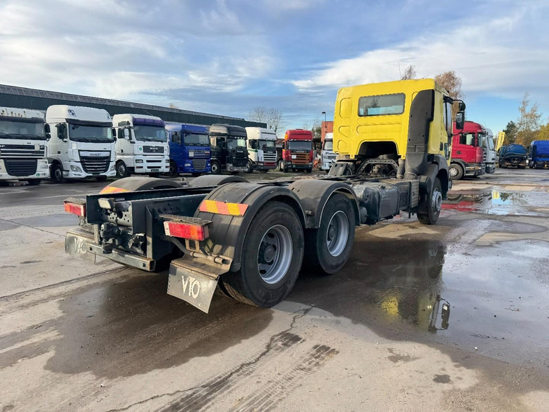 Renault Kerax 420 (GRAND PONT / SUSPENSION LAMES / BOITE MANUELLE / PARFAIT ETAT !!!) - Chassis vrachtwagen: afbeelding 5 Renault Kerax 420 (GRAND PONT / SUSPENSION LAMES / BOITE MANUELLE / PARFAIT ETAT !!!) - Chassis vrachtwagen: afbeelding 5