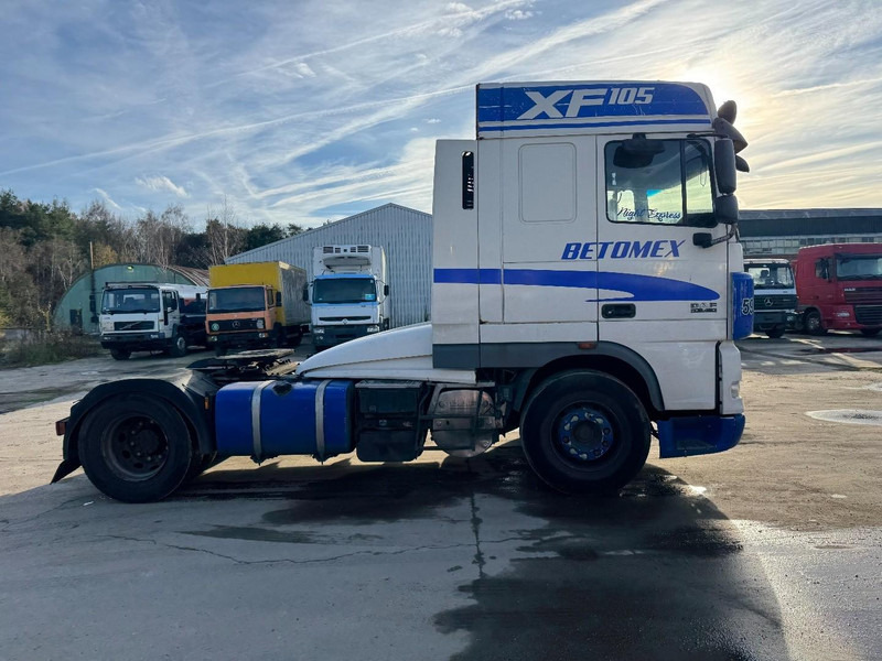 DAF 105 XF 460 Space Cab (MANUAL GEARBOX / BOITE MANUELLE / 2011) - Trekker: afbeelding 4 DAF 105 XF 460 Space Cab (MANUAL GEARBOX / BOITE MANUELLE / 2011) - Trekker: afbeelding 4