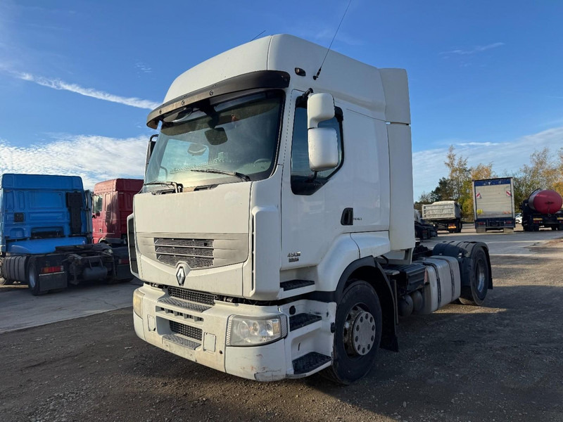 Renault Premium 450 DXI (MANUAL GEARBOX / BOITE MANUELLE) - Trekker: afbeelding 1 Renault Premium 450 DXI (MANUAL GEARBOX / BOITE MANUELLE) - Trekker: afbeelding 1