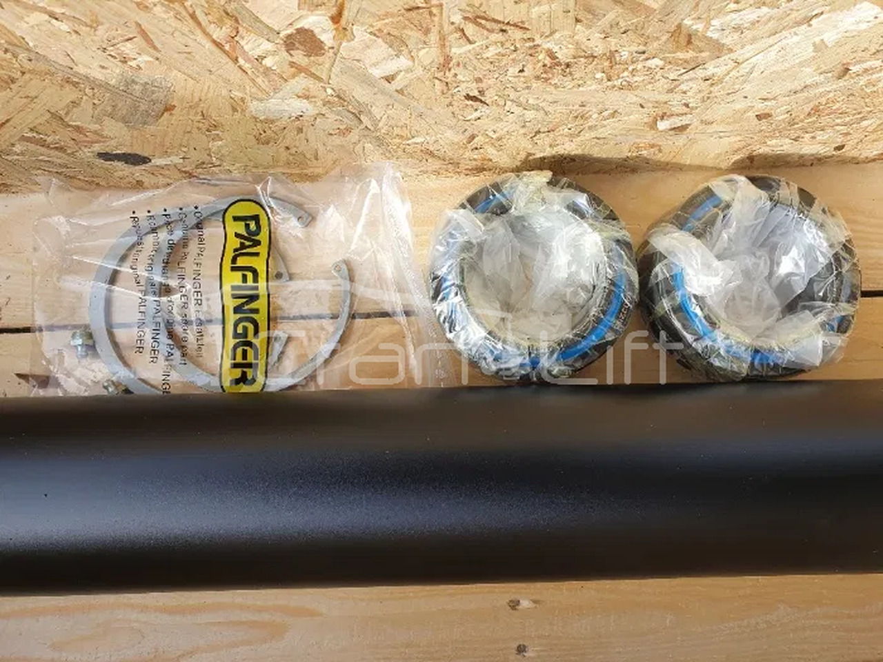 Siłownik łamania Epsilon M100Z, M110Z, M120Z, M130Z tłok boczny YE01050 - Hydraulische cilinder voor Autolaadkraan: afbeelding 2 Siłownik łamania Epsilon M100Z, M110Z, M120Z, M130Z tłok boczny YE01050 - Hydraulische cilinder voor Autolaadkraan: afbeelding 2