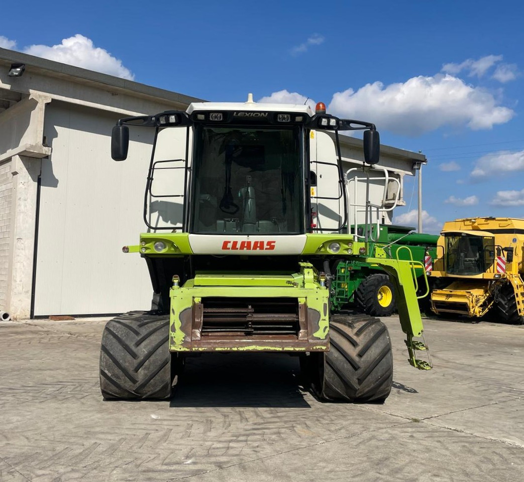 CLAAS MIETITREBBIA LEXION 570TT - Maaidorser: afbeelding 3 CLAAS MIETITREBBIA LEXION 570TT - Maaidorser: afbeelding 3