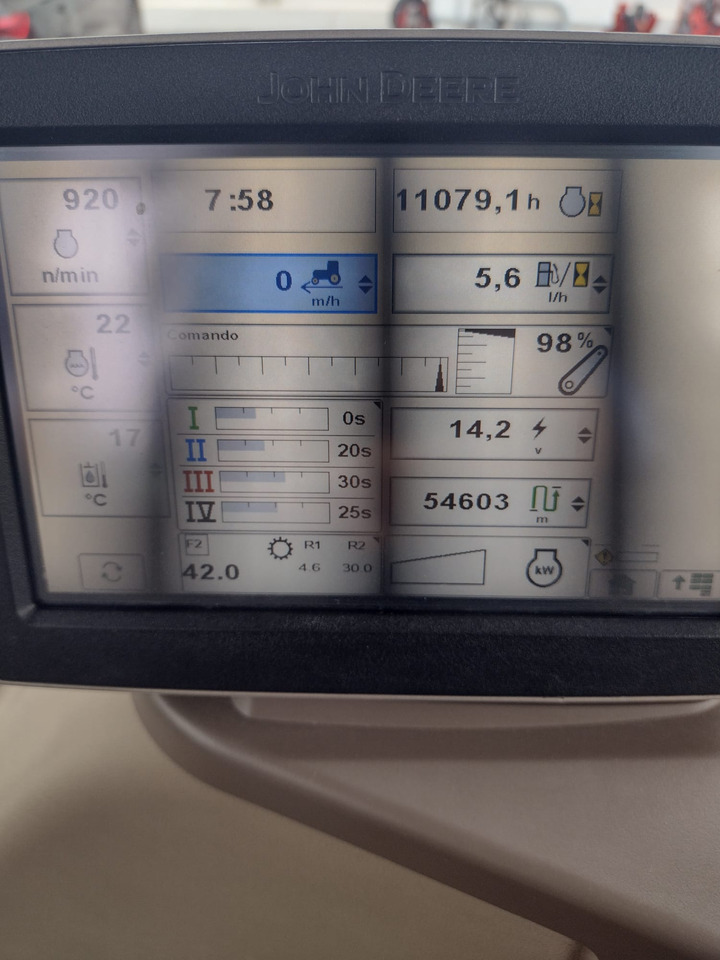 JOHN DEERE 6210 R - Tractor: afbeelding 5 JOHN DEERE 6210 R - Tractor: afbeelding 5