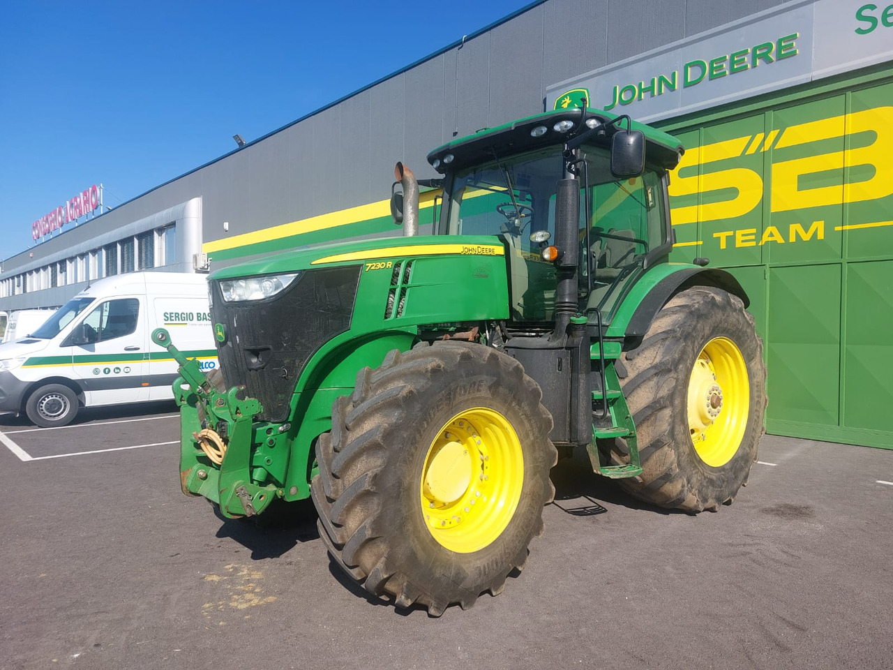 JOHN DEERE 7230 R - Tractor: afbeelding 1 JOHN DEERE 7230 R - Tractor: afbeelding 1