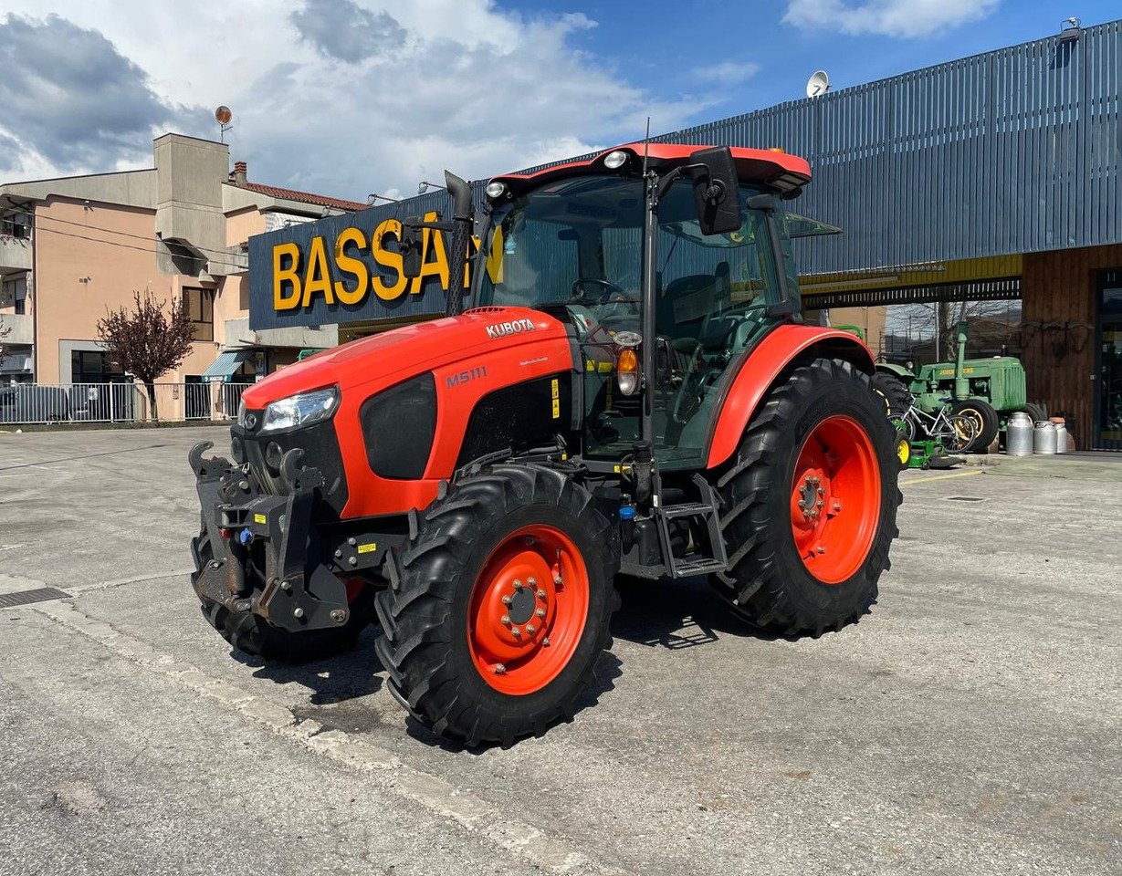 KUBOTA 5111 M - Tractor: afbeelding 1 KUBOTA 5111 M - Tractor: afbeelding 1