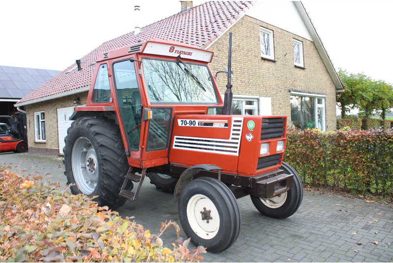 Fiat 70-90 - Tractor: afbeelding 1 Fiat 70-90 - Tractor: afbeelding 1