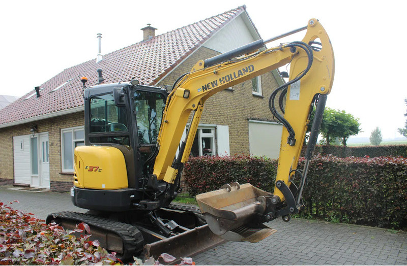 New Holland E37C - Minikraan: afbeelding 1 New Holland E37C - Minikraan: afbeelding 1