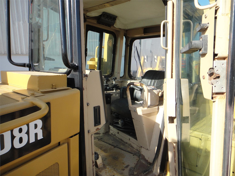 Bulldozer CATERPILLAR D8R [ Copy ] [ Copy ] [ Copy ] [ Copy ] [ Copy ] [ Copy ]: afbeelding 24